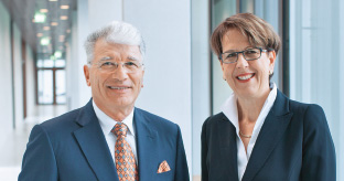 Peter Hasler, président du Conseil d'administration, et Susanne Ruoff, directrice générale