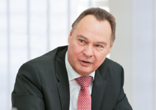 Franz Huber, Head of Post Offices & Sales